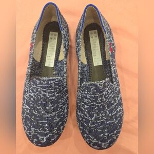 Rothy's Navy and White Patterned Loafers NO INSOLE‎